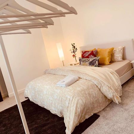 Modern & Luxurious Central Home - Free Parking Ливерпуль Экстерьер фото